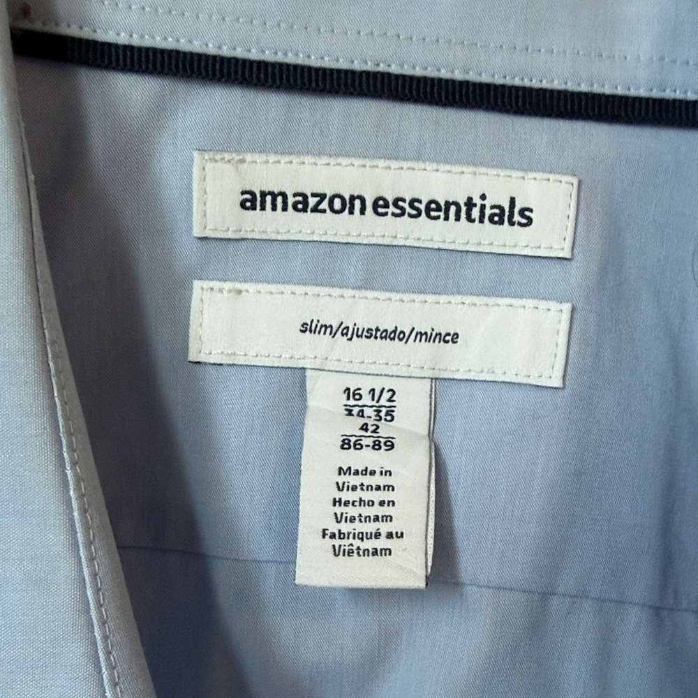 Amazon Essentials Light Blue Dress Shirt - Picture 2 of 6